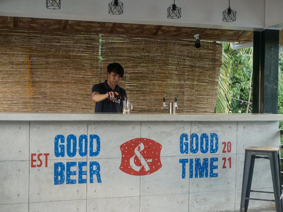 Siargao Bed And Brewery Hotel General Luna  Exterior photo