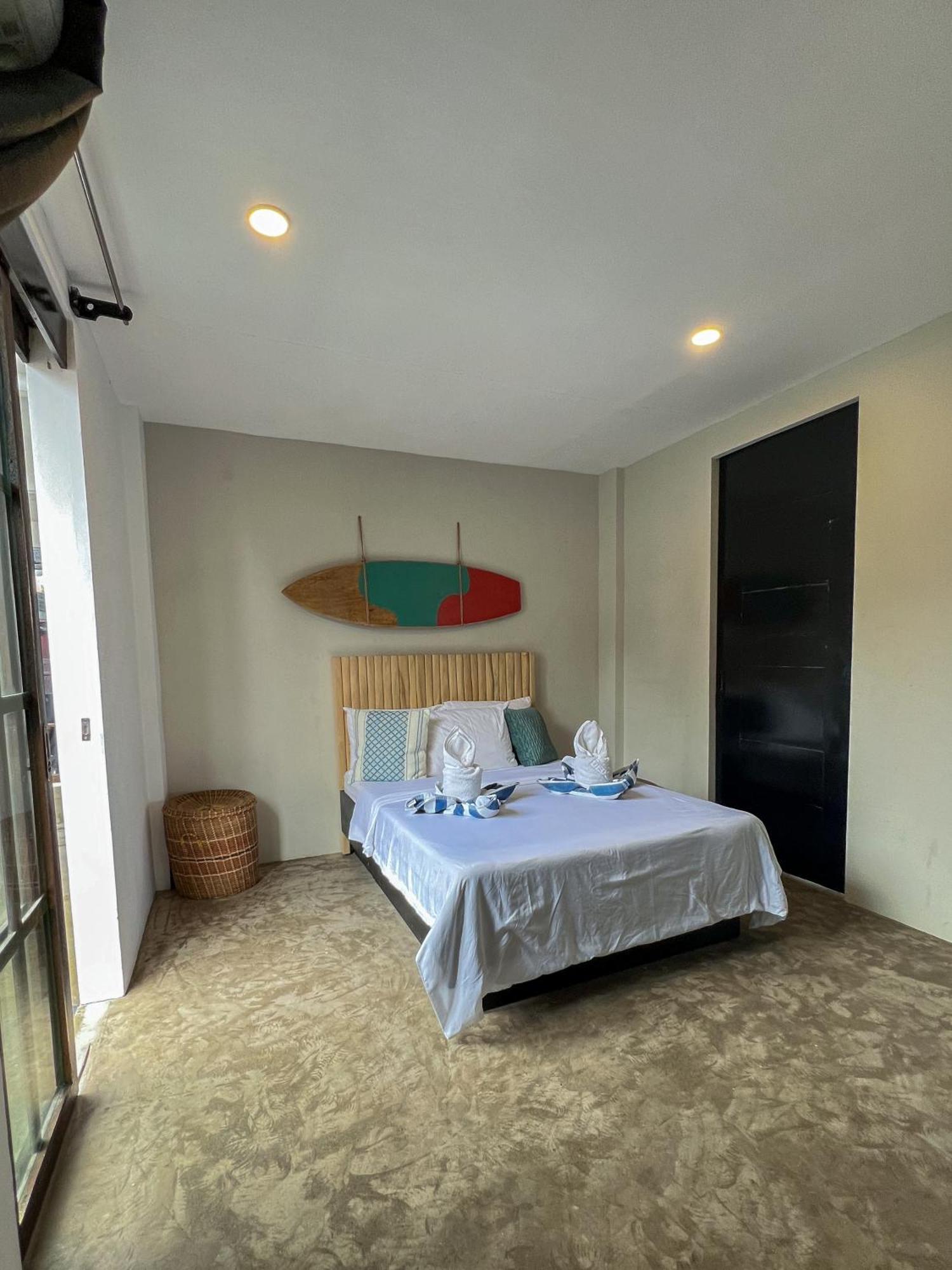 Siargao Bed And Brewery Hotel General Luna  Exterior photo