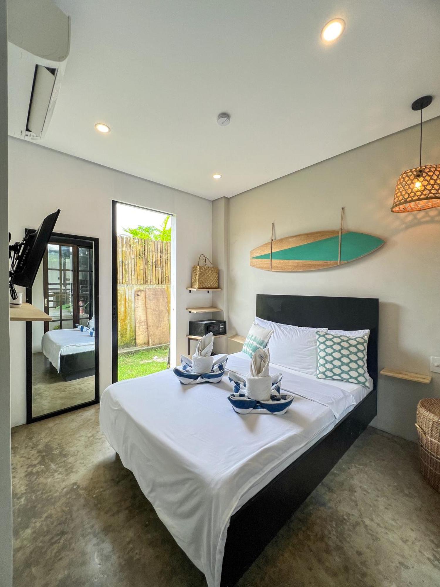 Siargao Bed And Brewery Hotel General Luna  Exterior photo